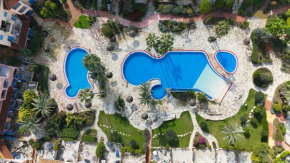 Limnaria Gardens H 202